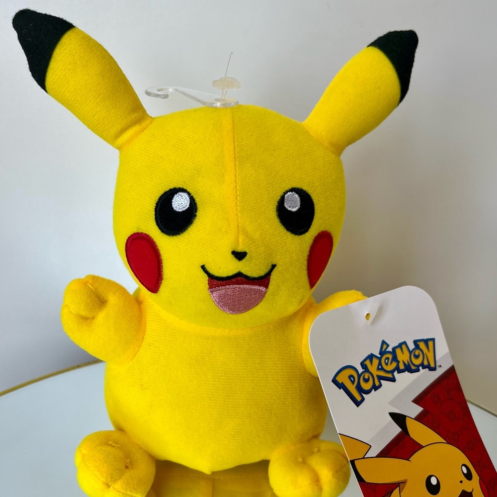 Pokémon Pikachu Plush Toy - Yellow NWT